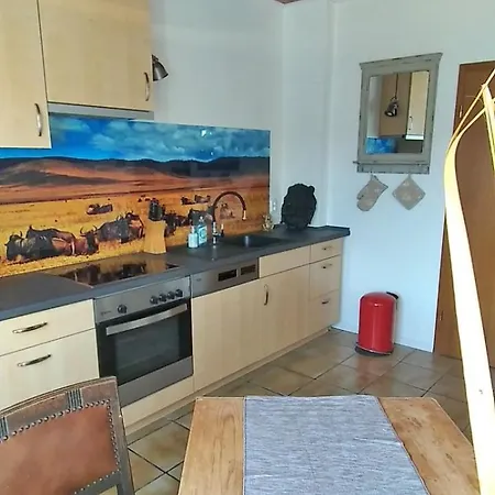 Fewo Namibia, Zentrumsnah, Parkplatz, Terrasse דירה אנדרנאך